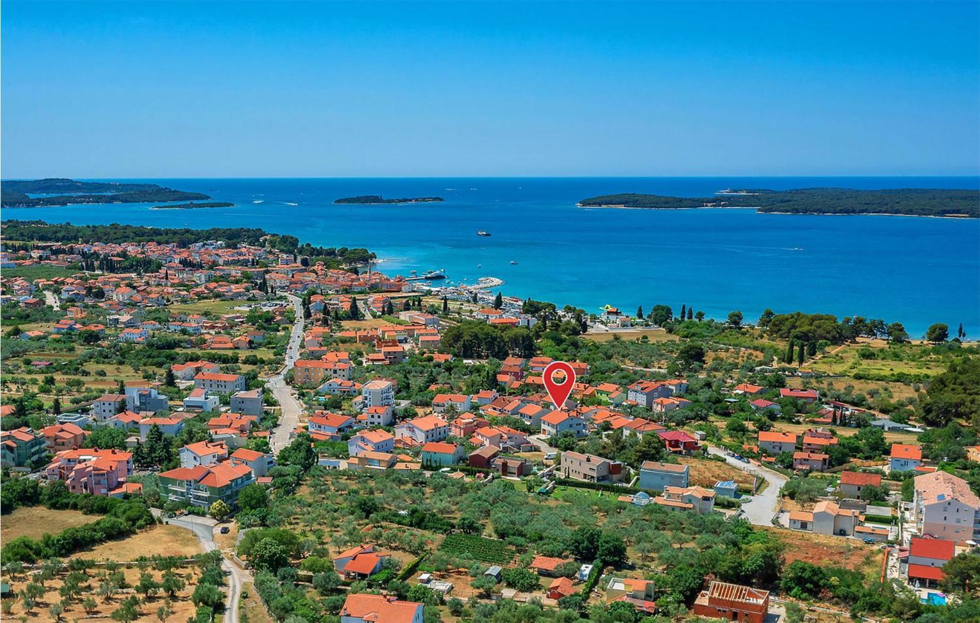 Gorgeous Apartment In Fazana With Wifi Екстериор снимка