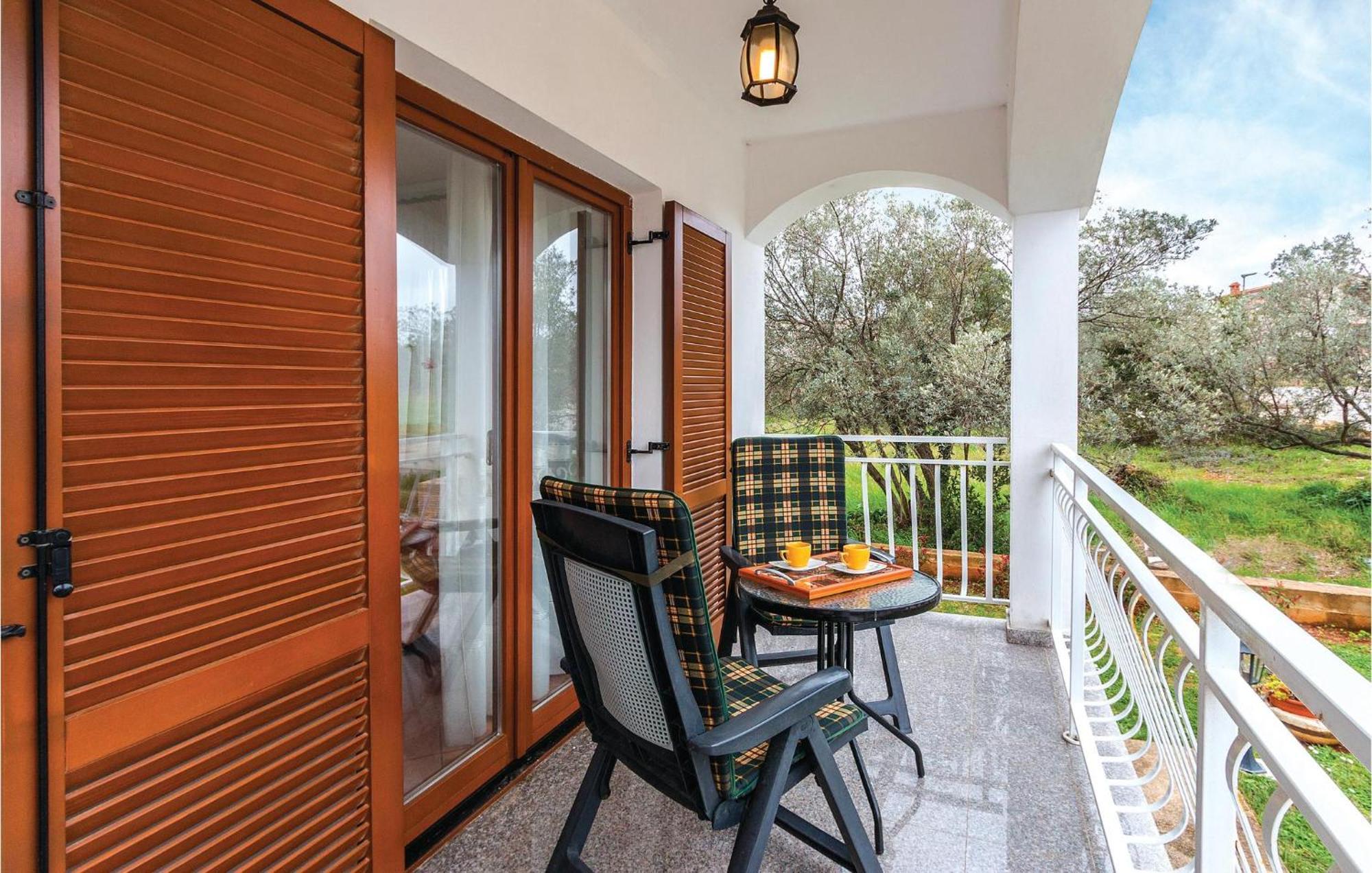 Gorgeous Apartment In Fazana With Wifi Екстериор снимка